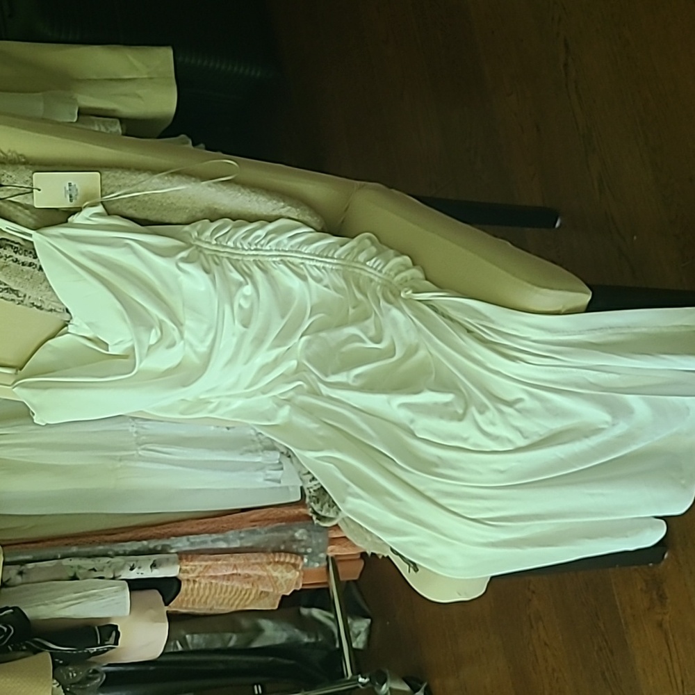 Pretty white gown by Zara